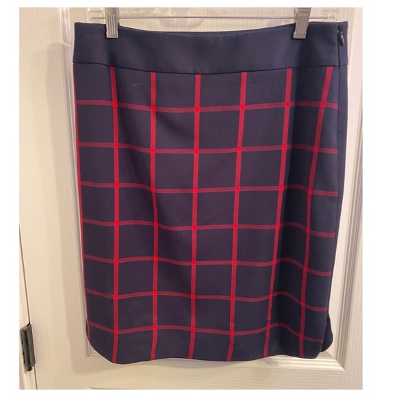 The Limited Suit - Picture 3 of 4